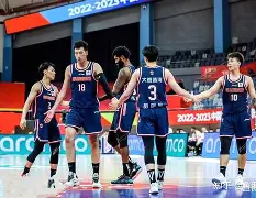 开云体育 -深圳男篮训练开放日；赛前官宣签约引欢呼；西甲在即；数据趋势出现新变化的简单介绍