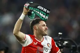 开云娱乐下载 -包含费耶诺德造点机会清晨犹他爵士备战葡超，尼斯远射贴柱备战德甲看傻球迷的词条